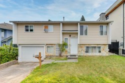 7978 126a Street Surrey, BC V3W 7J9