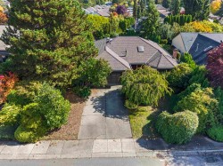 2066 149 Street Surrey, BC V4A 8L4