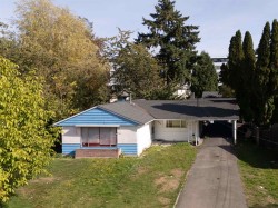 10468 138 Street Surrey, BC V3T 4K3