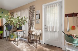 6001 194a Street Surrey, BC V3S 7L2
