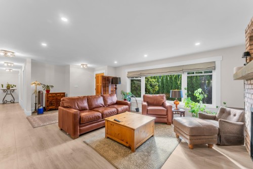 24633 56 Avenue  Langley, BC V2Z 1B9