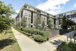 215-15825 85 Ave Avenue Surrey, BC V4N 6W9