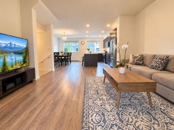 9-127 172 Street Surrey, BC V3Z 0W9