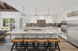 2130 179 Street Surrey, BC V3Z 9V6