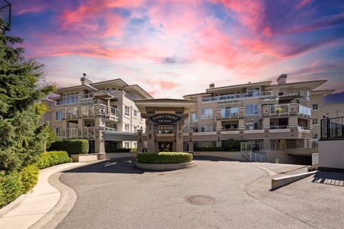 302-20448 Park Avenue  Langley, BC V3A 4N3