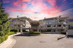 302-20448 Park Avenue Langley, BC V3A 4N3