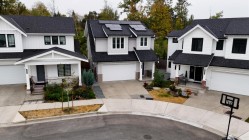 7567 196a Street Langley, BC V2Y 3T2