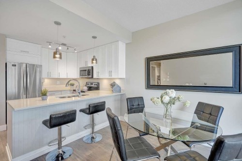 4th floor-15350 16a Avenue , Surrey, BC V4A 1S9 5