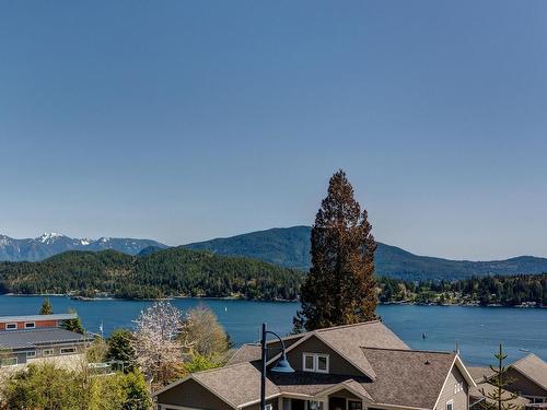 502 Spyglass Place, Gibsons, BC 