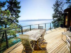 232&234 Spinnaker Drive  Mayne Island, BC V0N 2J2