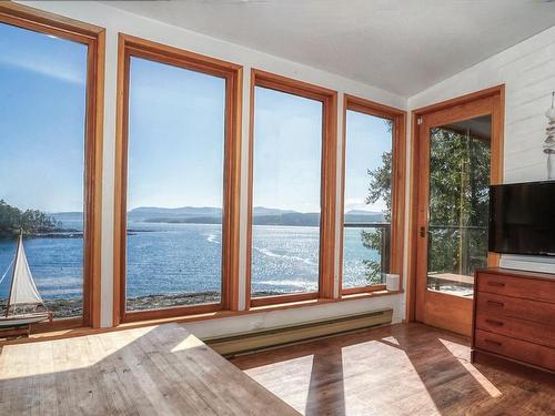 232&234 Spinnaker Drive, Mayne Island, BC 