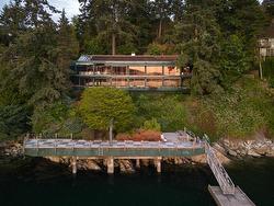 5375 KEW CLIFF ROAD  West Vancouver, BC V7W 1M3