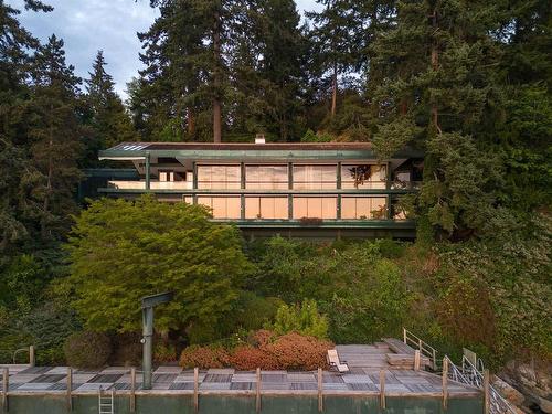 5375 Kew Cliff Road, West Vancouver, BC 