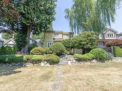 1735 W 62ND AVENUE  Vancouver, BC V6P 2G1