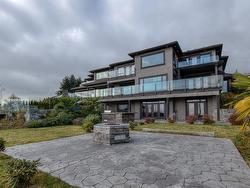1026 EYREMOUNT DRIVE  West Vancouver, BC V7S 2B3