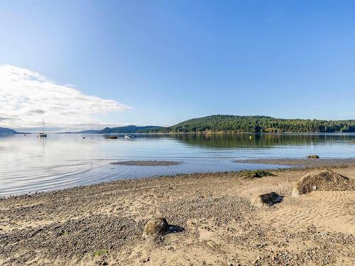 498 Marine Turnabout, Mayne Island, BC 