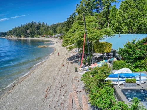 6823 Sunshine Coast Highway, Sechelt, BC 