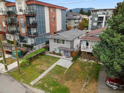 2363 Hawthorne Avenue, Port Coquitlam, BC 