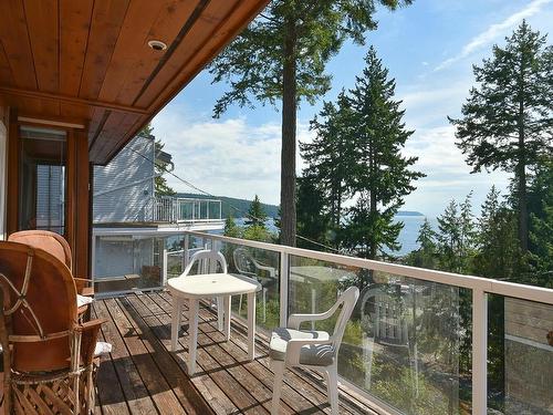 9217 Regal Road, Halfmoon Bay, BC 