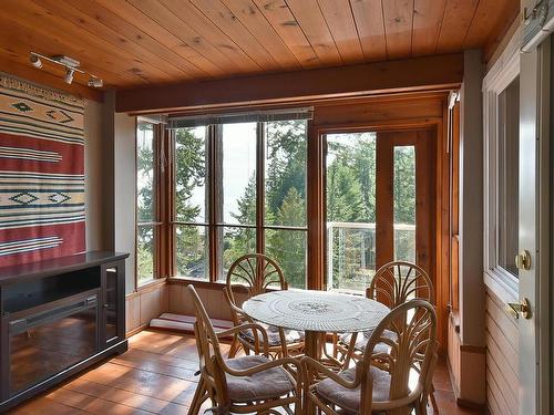 9217 Regal Road, Halfmoon Bay, BC 