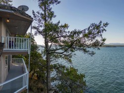 315 Deacon Lane Galiano Island, BC V0N 1P0