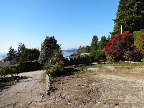 5112 Pam Road, Sechelt, BC 