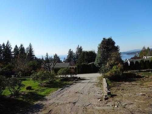 5112 Pam Road, Sechelt, BC 