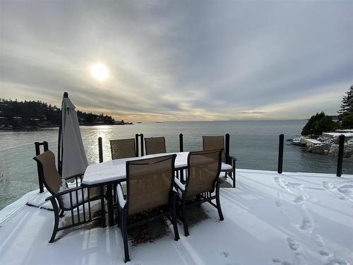 5806 Eagle Island, West Vancouver, BC 