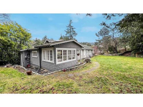 5802 Eagle Island, West Vancouver, BC 