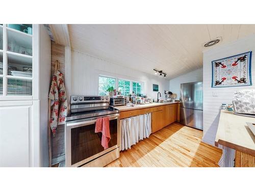 5802 Eagle Island, West Vancouver, BC 