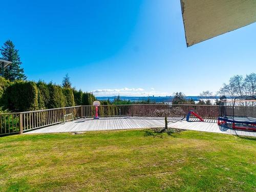 2289 Westhill Drive, West Vancouver, BC 