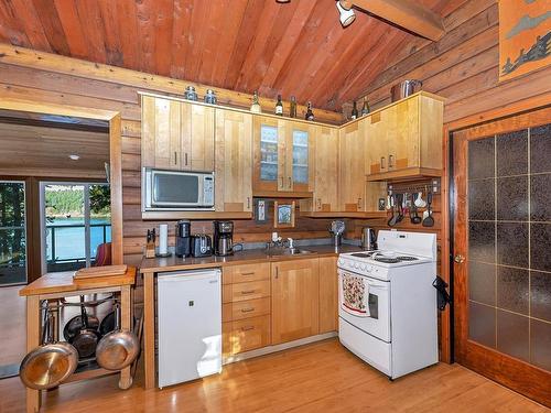 177 Mariners Way, Mayne Island, BC 