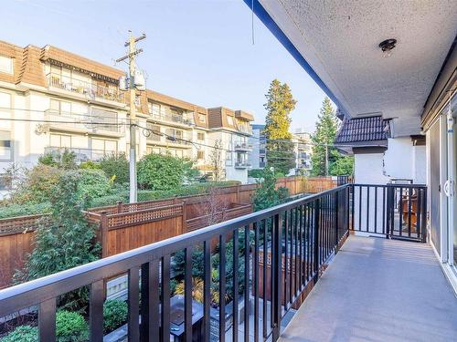 210 270 W 1St Street, North Vancouver, BC 