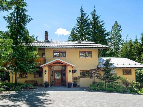 7055 Nesters Road, Whistler, BC 