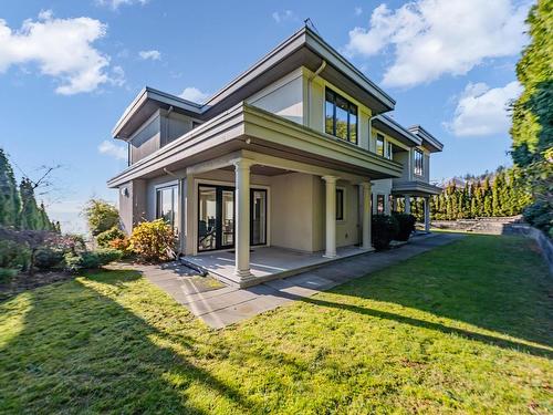 2382 Westhill Drive, West Vancouver, BC 