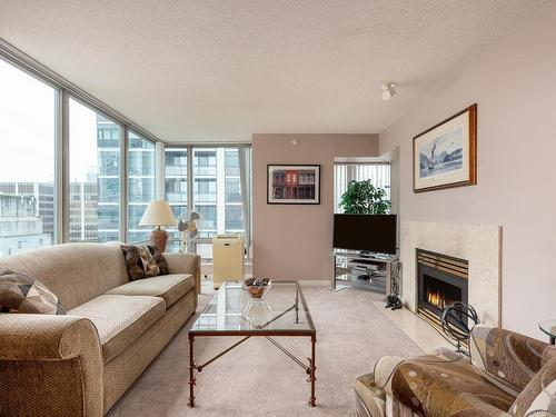 1704 837 W Hastings Street, Vancouver, BC 