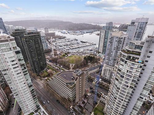 3204 1211 Melville Street, Vancouver, BC 