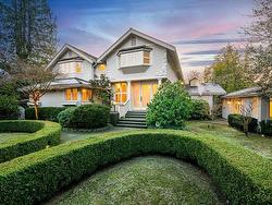 4480 ROSS CRESCENT  West Vancouver, BC V7W 1B2