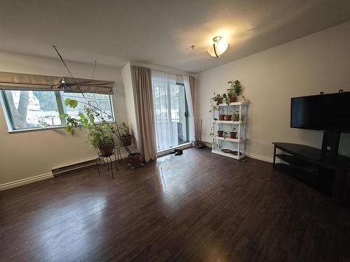 210 6737 Station Hill Court, Burnaby, BC 