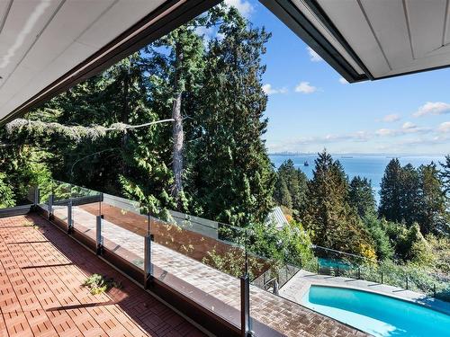 4668 Clovelly Walk, West Vancouver, BC 