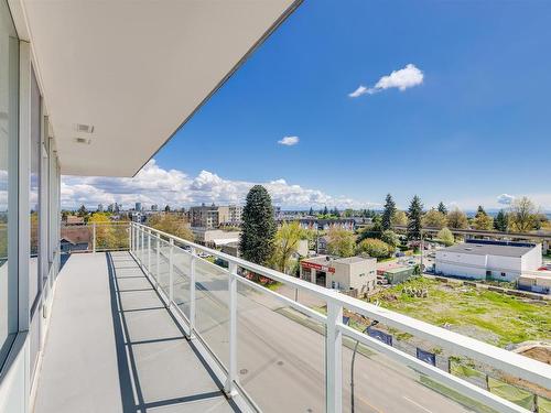 604 5051 Imperial Street, Burnaby, BC 