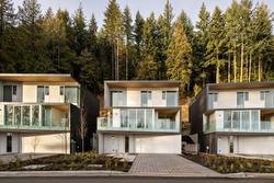 3329 CHIPPENDALE ROAD  West Vancouver, BC V7S 0B7