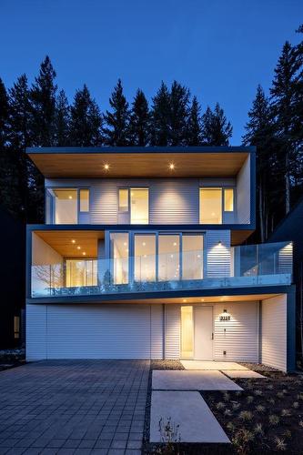 3329 Chippendale Road, West Vancouver, BC 
