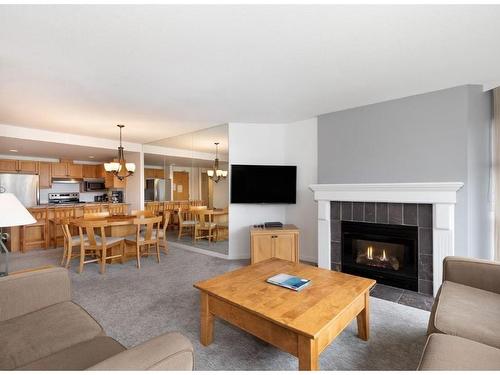 W50-305 4910 Spearhead Place, Whistler, BC 