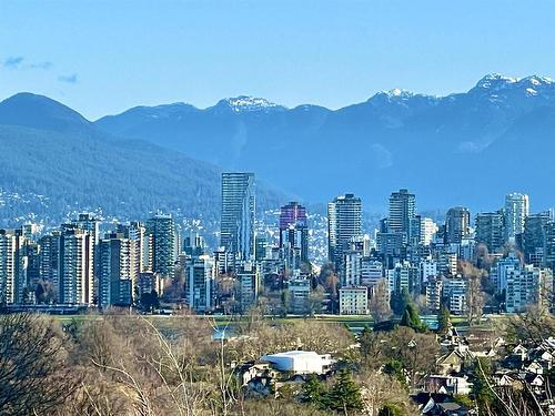602 2445 W 3Rd Avenue, Vancouver, BC 