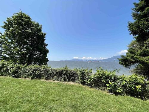 2584 Point Grey Road, Vancouver, BC 