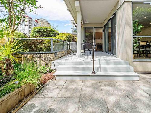 101 2242 Marine Drive, West Vancouver, BC 
