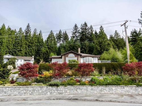 2465 Skilift Road, West Vancouver, BC 