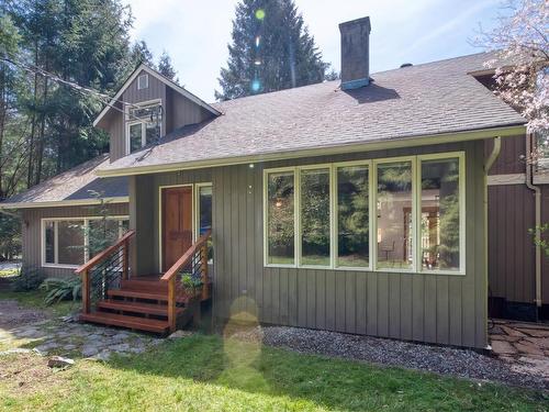 7309 Redrooffs Road, Sechelt, BC 