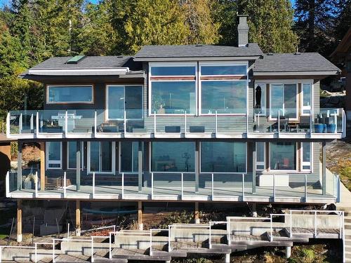 8331 Redrooffs Road, Halfmoon Bay, BC 